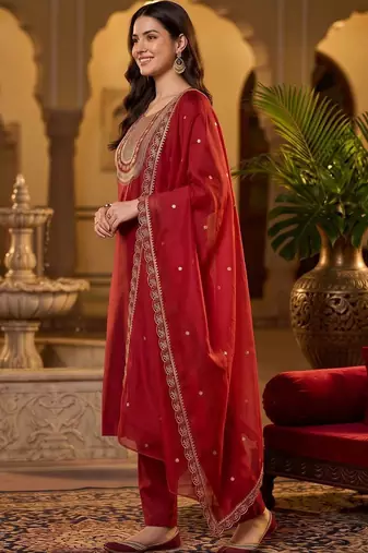 women ethnic motifs embroidered regular thread work liva kurta with trousers & with dupatta