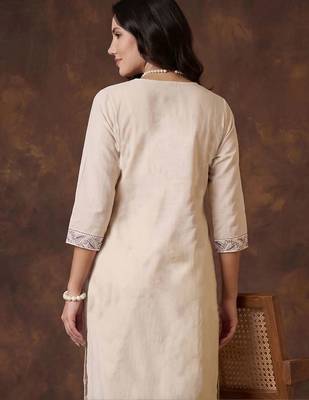 women ethnic motifs printed regular cotton kurta with palazzos 5