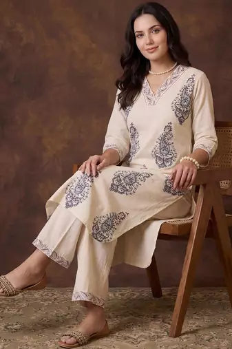 women ethnic motifs printed regular cotton kurta with palazzos