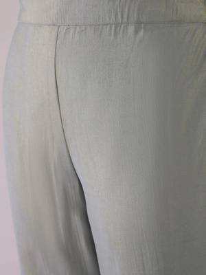 women ethnic motifs embroidered regular kurta with trousers & with dupatta 3