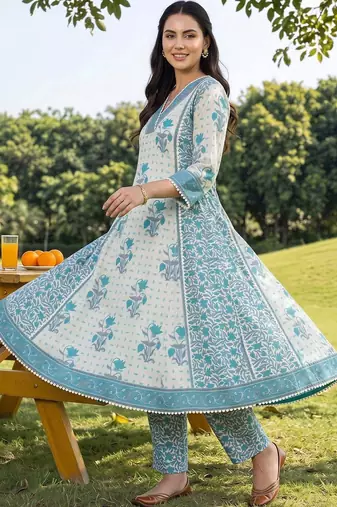 women floral printed panelled beads and stones cotton kurta with trousers & with dupatta