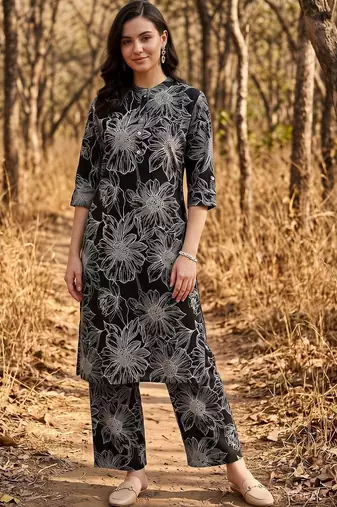 women floral printed regular kurta with palazzos