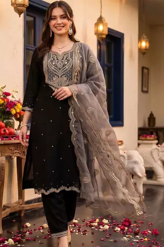 women ethnic motifs embroidered regular thread work kurta with trousers & with dupatta