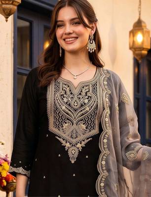 women ethnic motifs embroidered regular thread work kurta with trousers & with dupatta 2