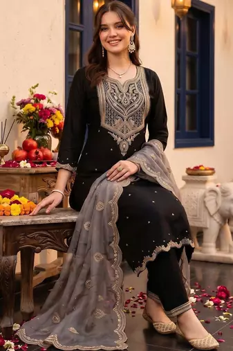 women ethnic motifs embroidered regular thread work kurta with trousers & with dupatta