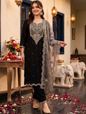women ethnic motifs embroidered regular thread work kurta with trousers & with dupatta 6