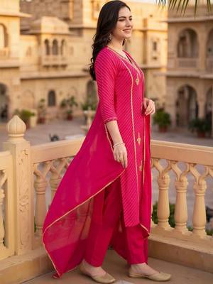 women ethnic motifs printed regular thread work kurta with trousers & with dupatta 3