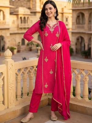 women ethnic motifs printed regular thread work kurta with trousers & with dupatta 6