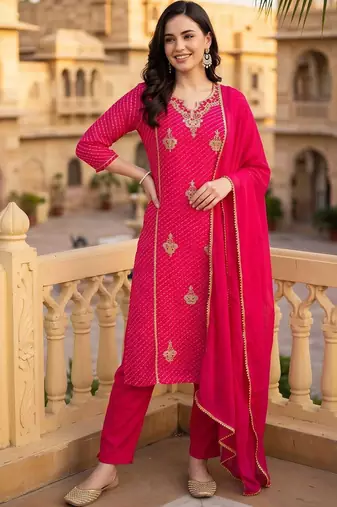 women ethnic motifs printed regular thread work kurta with trousers & with dupatta
