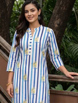 women printed regular cotton kurta with trousers 2