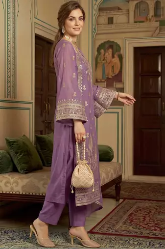women ethnic motifs embroidered regular kurta with trousers & with dupatta