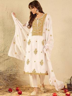 women ethnic motifs embroidered regular thread work kurta with trousers & with dupatta 4