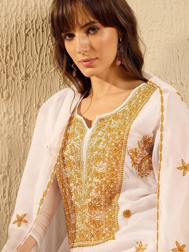 women ethnic motifs embroidered regular thread work kurta with trousers & with dupatta