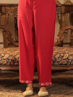 women floral embroidered regular sequinned kurta with trousers & with dupatta 2