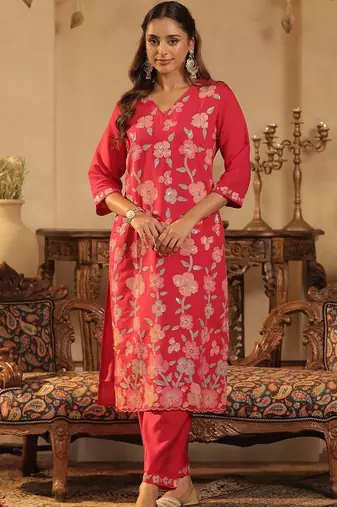 women floral embroidered regular sequinned kurta with trousers & with dupatta
