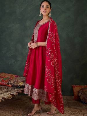 women ethnic motifs embroidered regular gotta patti kurta with trousers & with dupatta 5
