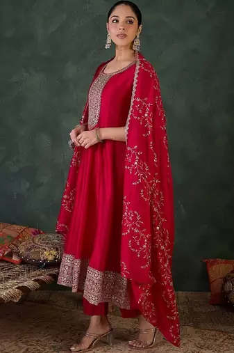 women ethnic motifs embroidered regular gotta patti kurta with trousers & with dupatta