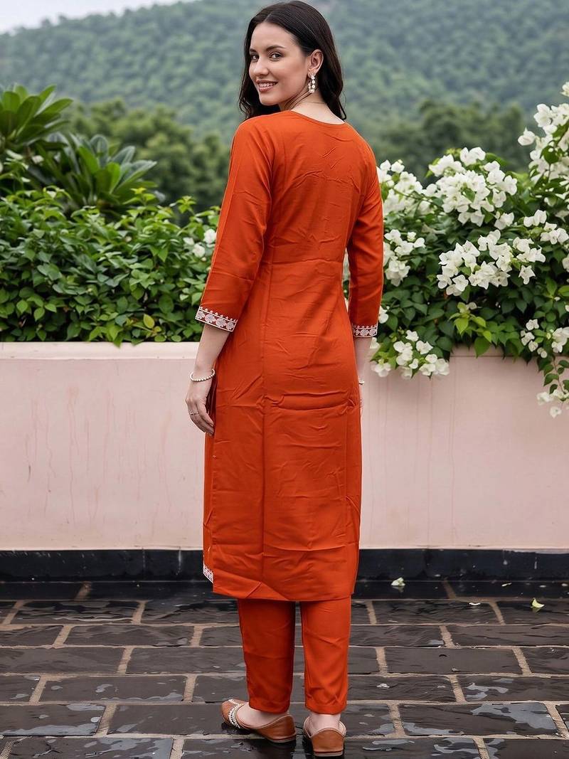 women ethnic motifs embroidered regular thread work kurta with trousers