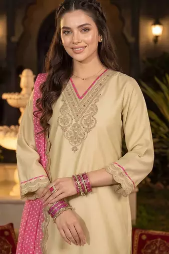 women ethnic motifs embroidered regular thread work kurta with trousers & with dupatta