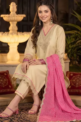 women ethnic motifs embroidered regular thread work kurta with trousers & with dupatta