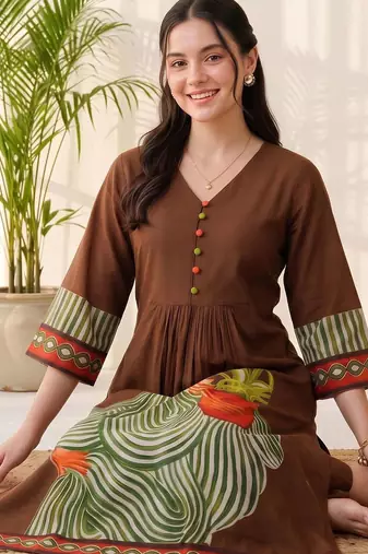 women ethnic motifs printed empire cotton kurta with trousers