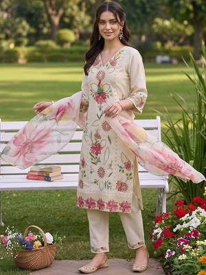 women floral embroidered regular thread work kurta with trousers with dupatta 1