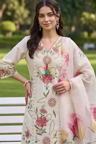 women floral embroidered regular thread work kurta with trousers with dupatta