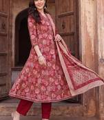 women floral printed regular cotton kurta with trousers & with dupatta