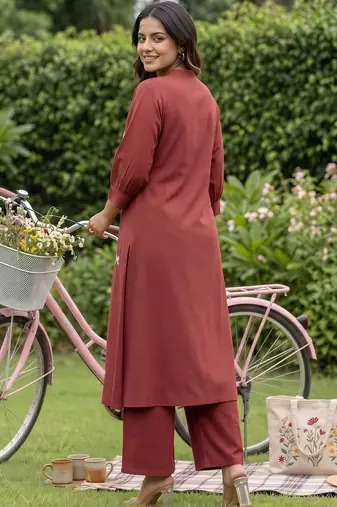women ethnic motifs embroidered regular thread work cotton kurta with trousers