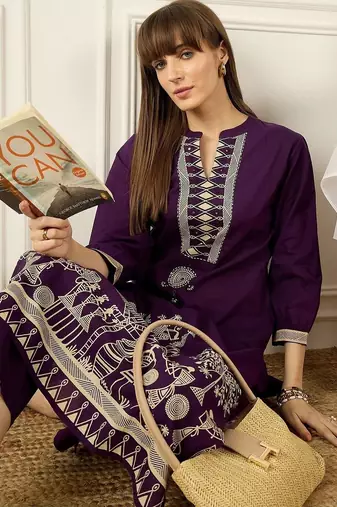 women ethnic motifs printed regular cotton kurta with trousers