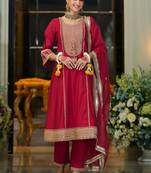 women ethnic motifs embroidered regular kurta with trousers & with dupatta