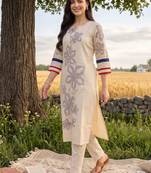 women floral printed regular kurta with trousers