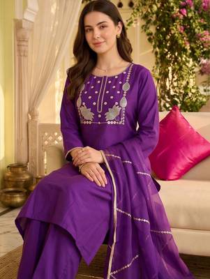 women ethnic motifs embroidered regular thread work liva kurta with palazzos & with dupatta 5