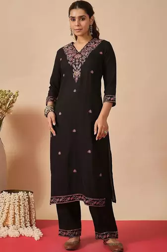 women ethnic motifs embroidered regular thread work kurta with trousers & with dupatta