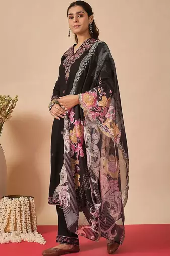 women ethnic motifs embroidered regular thread work kurta with trousers & with dupatta