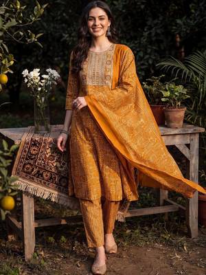 women ethnic motifs printed regular thread work cotton kurta with trousers & with dupatta 1