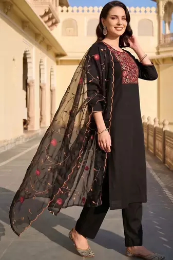 women ethnic motifs embroidered regular thread work kurta with trousers & with dupatta