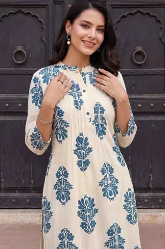 women floral printed regular cotton kurta with trousers