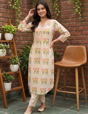 women ethnic motifs printed regular cotton kurta with trousers 1