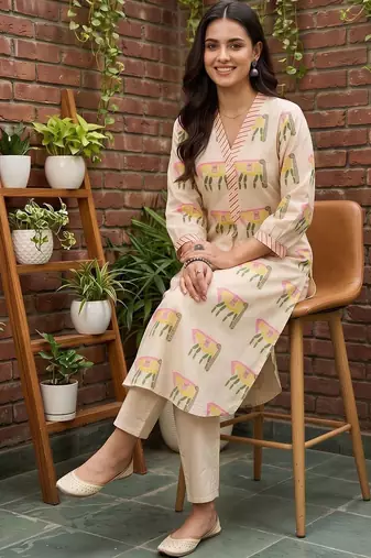 women ethnic motifs printed regular cotton kurta with trousers