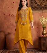 women ethnic motifs embroidered regular thread work kurta with trousers