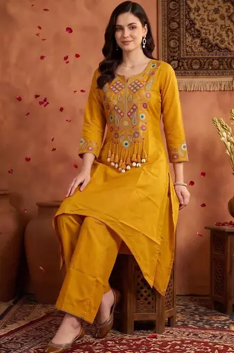 women ethnic motifs embroidered regular thread work kurta with trousers