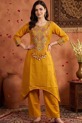 women ethnic motifs embroidered regular thread work kurta with trousers