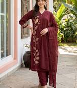 women ethnic motifs embroidered regular thread work cotton kurta with trousers & with dupatta