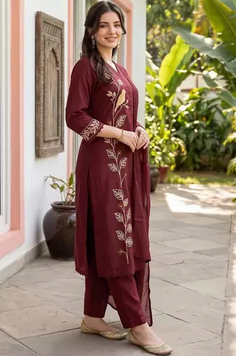 women ethnic motifs embroidered regular thread work cotton kurta with trousers & with dupatta