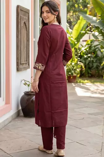 women ethnic motifs embroidered regular thread work cotton kurta with trousers & with dupatta