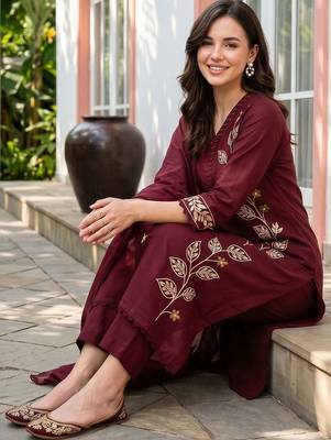 women ethnic motifs embroidered regular thread work cotton kurta with trousers & with dupatta 4