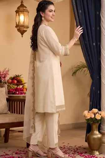 women ethnic motifs embroidered regular kurta with trousers & with dupatta