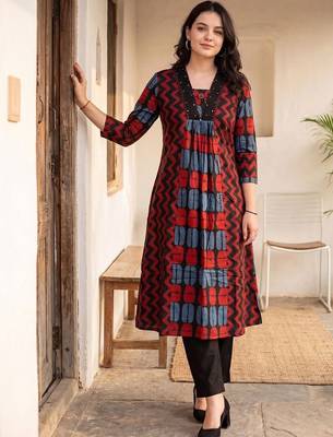 women printed empire cotton kurta with trousers 1