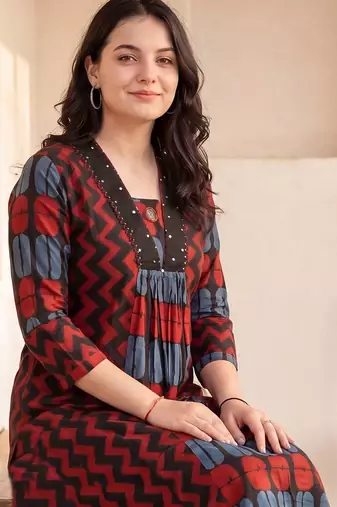 women printed empire cotton kurta with trousers